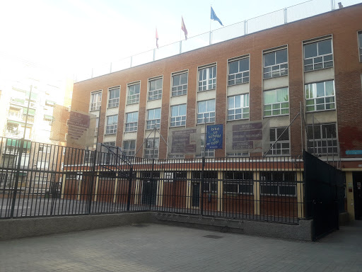 Colegio San Alberto Magno en Madrid