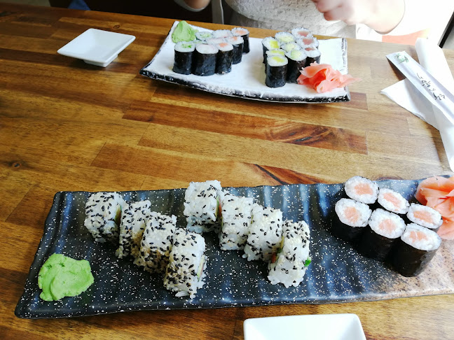 https://www.damejidlo.cz/restaurant/w2zg/bandb-sushi-bar#restaurant-info