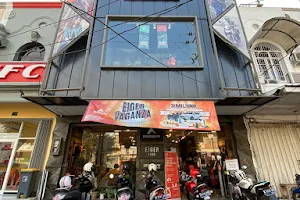 EIGER Adventure Store Kepanjen Malang image