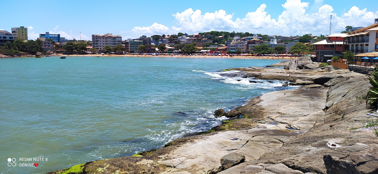 Foto de Praia Costa Azul com alto nível de limpeza