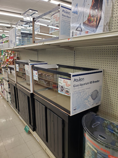 Pet Supply Store «Pet Supplies Plus», reviews and photos, 887 N Lexington-Springmill Rd, Mansfield, OH 44906, USA