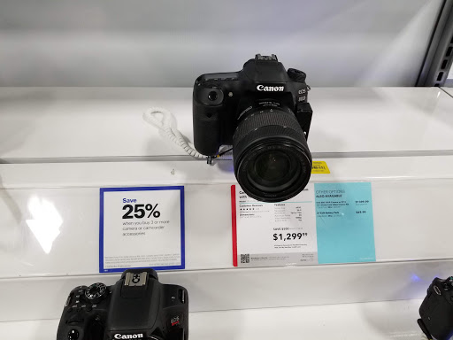 Electronics Store «Best Buy», reviews and photos, 3055 SW Cedar Hills Blvd, Beaverton, OR 97005, USA