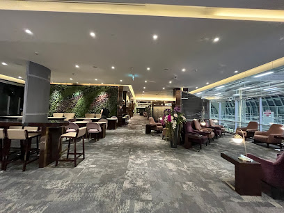 Thai Airways Royal Orchid Lounge (Gate D4)
