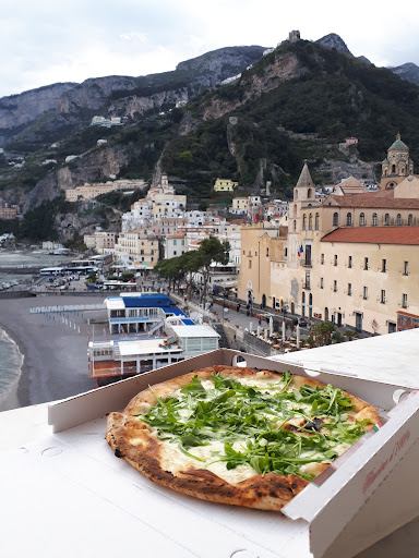 Fior di pizza in Amalfi, Provincia di Salerno