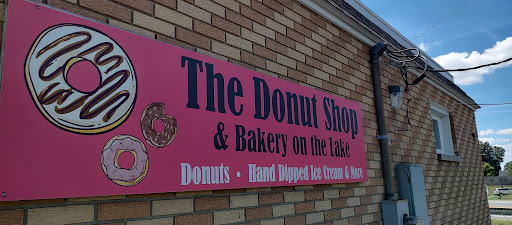 Donut Shop «The Donut Shop», reviews and photos, 104 W Main St, Russells Point, OH 43348, USA