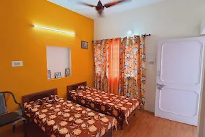 Gill Girls PG - Pg for Girls in chandigarh sector 37C near MCM college image