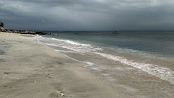 Foto von Kutampi Beach mit sehr sauber Sauberkeitsgrad