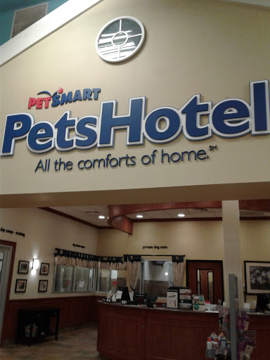 Pet Supply Store «PetSmart», reviews and photos, 8175 Arbor Square Dr, Mason, OH 45040, USA