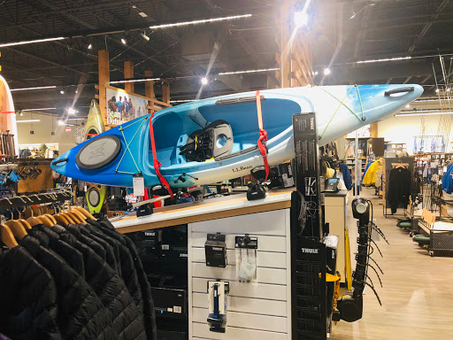 Clothing Store «L.L. Bean», reviews and photos, 25225 Cedar Rd, Lyndhurst, OH 44124, USA