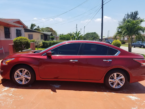 Auto Body Shop «DJ Auto Collision Center», reviews and photos, 17080 NW 3rd Ave, North Miami Beach, FL 33169, USA