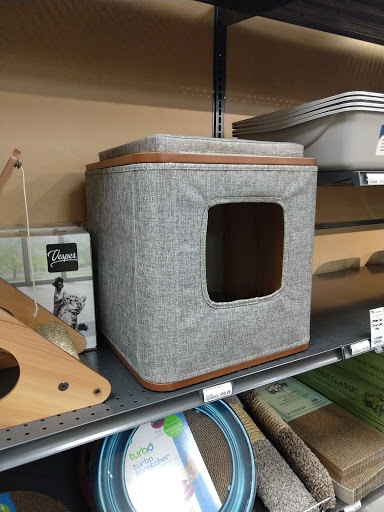 Pet Supply Store «Mud Bay», reviews and photos, 2100 SE 164th Ave, Vancouver, WA 98683, USA