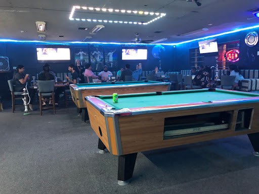 Tobacco Shop «Friends head-shop , tobacco & Hookah lounge», reviews and photos, 3041 E Olive Rd, Pensacola, FL 32514, USA