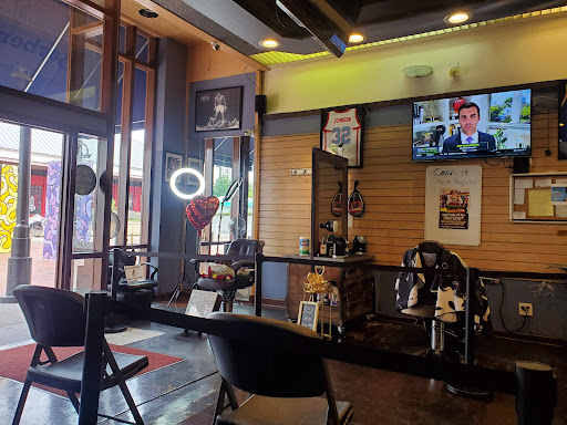 Barber Shop «Legends Barber & Accessory Shop», reviews and photos, 76 Alabama St SW, Atlanta, GA 30303, USA