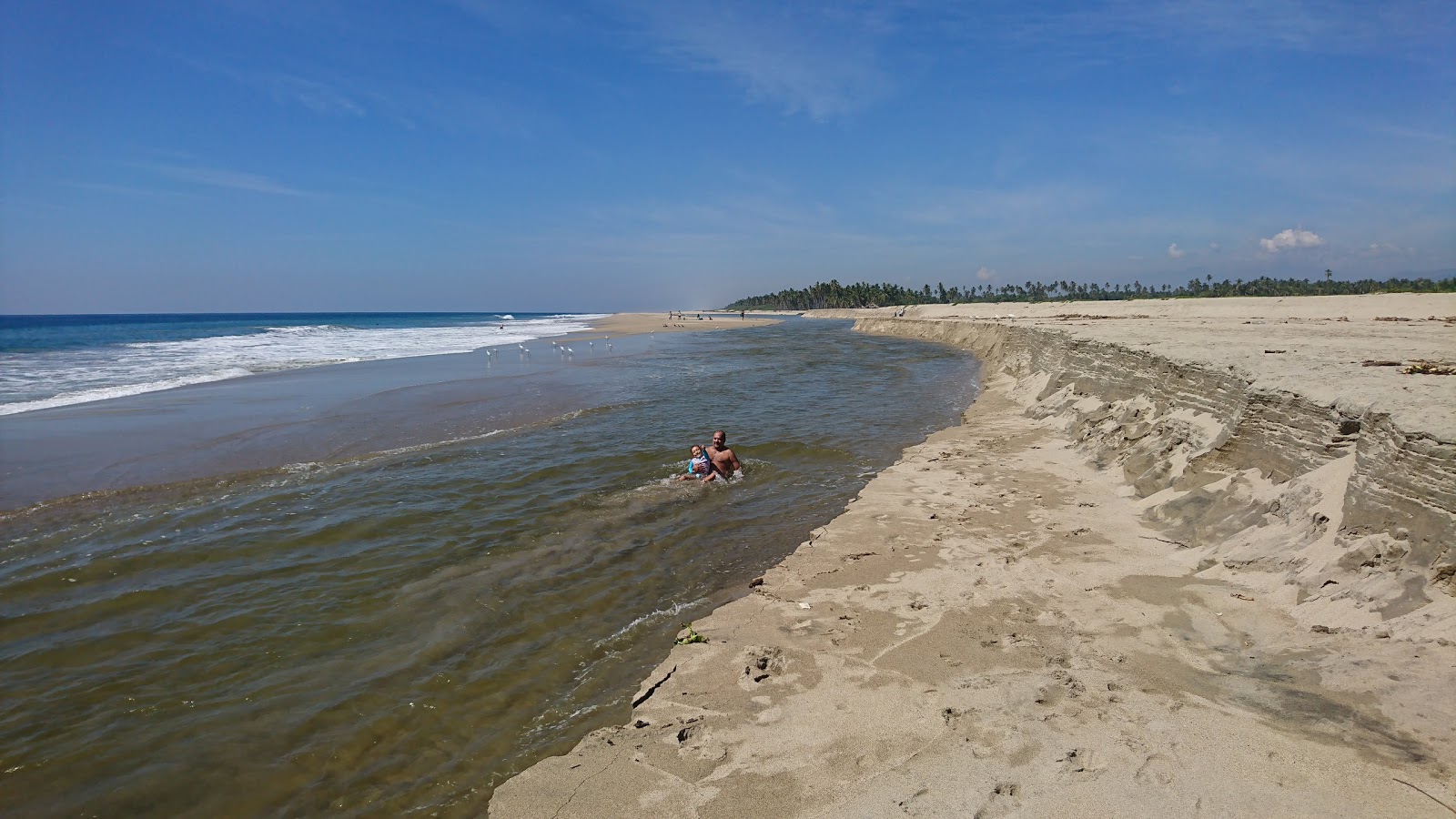 Foto av Paraiso Escondido med lång rak strand