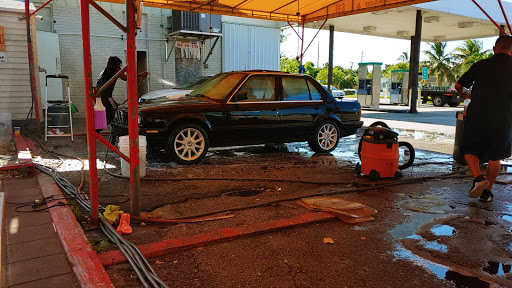 Car Wash «Hollywood Wash & Go car wash», reviews and photos, 2000 Sheridan St, Hollywood, FL 33020, USA