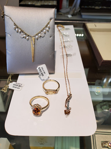 Jewelry Repair Service «DeVries Jewelry Store», reviews and photos, 411 Leonard St NW, Grand Rapids, MI 49504, USA