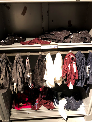 Clothing Store «Hollister Co.», reviews and photos, 19575 Biscayne Blvd #1335, Aventura, FL 33180, USA