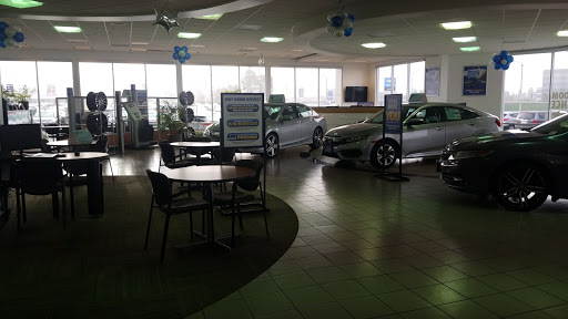 Honda Dealer «Norm Reeves Honda Superstore Irvine», reviews and photos, 16 Auto Center Dr, Irvine, CA 92618, USA