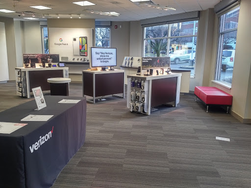 Cell Phone Store «Verizon», reviews and photos, 1201 Kings Hwy, Fairfield, CT 06824, USA