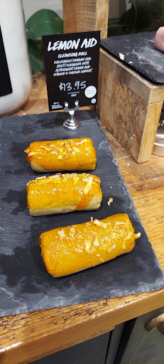 Cosmetics Store «Lush Cosmetics», reviews and photos, 1151 Galleria Blvd, Roseville, CA 95678, USA