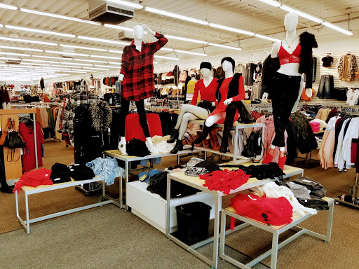 Clothing Store «Viva Fashion», reviews and photos, 5125 S 36th St, Omaha, NE 68107, USA