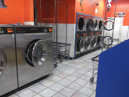Laundromat «Laundromax», reviews and photos, 837 S Prairie Ave, Inglewood, CA 90301, USA