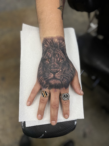 Explore pittsburgh steelers tattoos ideas, creative tattoo ideas in Los Angeles, available at ADDICTIVE INK. Tattoo,Piercing & hair studio.