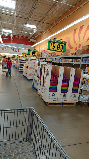 Grocery Store «Food 4 Less», reviews and photos, 2501 W North Ave, Melrose Park, IL 60160, USA