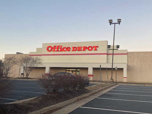 1591 Carl D. Silver Parkway, Fredericksburg, VA 22401, USA