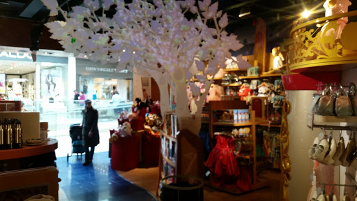 Toy Store «Disney Store», reviews and photos, 7875 Montgomery Rd, Cincinnati, OH 45236, USA