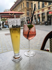 Plats et boissons du Restaurant de hamburgers Oscar à Lille - n°1