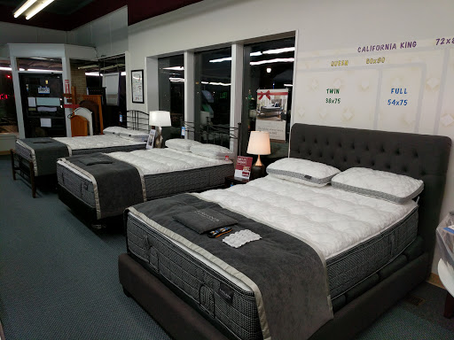 Mattress Store «Mattress World Northwest Canby», reviews and photos, 298 NW 1st Ave, Canby, OR 97013, USA