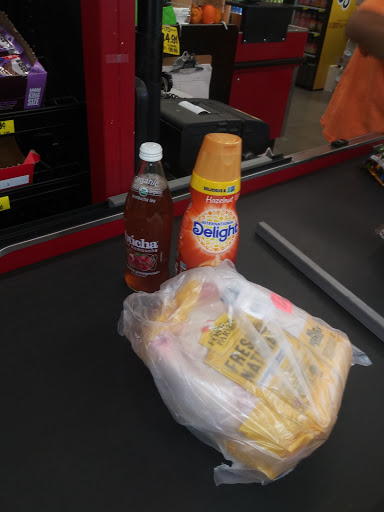 Grocery Store «Grocery Outlet Bargain Market», reviews and photos, 130 Nut Tree Pkwy, Vacaville, CA 95687, USA