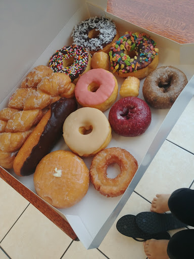 Donut Shop «Holey Sweet Donuts», reviews and photos, 90 GA-138 b, Stockbridge, GA 30281, USA
