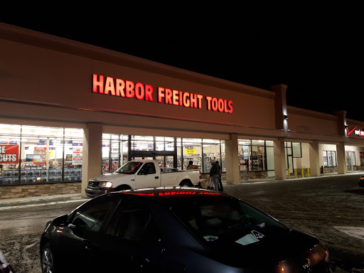 Hardware Store «Harbor Freight Tools», reviews and photos, 356 S Broadway STE 3, Salem, NH 03079, USA