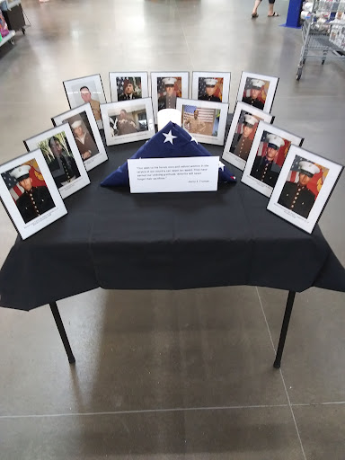 Department Store «Walmart Supercenter», reviews and photos, 415 Industrial Ave, Grinnell, IA 50112, USA