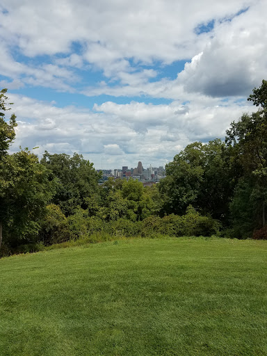 Golf Course «Devou Park Golf Course», reviews and photos, 1201 Park Dr, Covington, KY 41011, USA