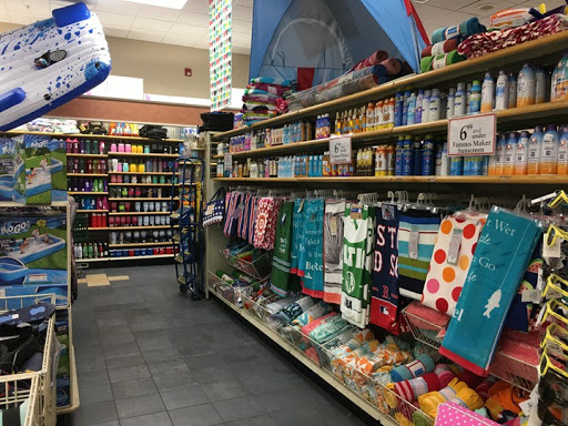 Home Goods Store «Christmas Tree Shops», reviews and photos, 41 Gusabel Ave, Nashua, NH 03063, USA