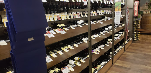 Wine Store «Total Wine & More», reviews and photos, 7925 N Blackstone Ave, Fresno, CA 93720, USA