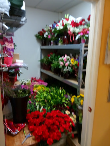 Florist «Desert Oasis Floral», reviews and photos, 13220 W Van Buren St, Goodyear, AZ 85338, USA