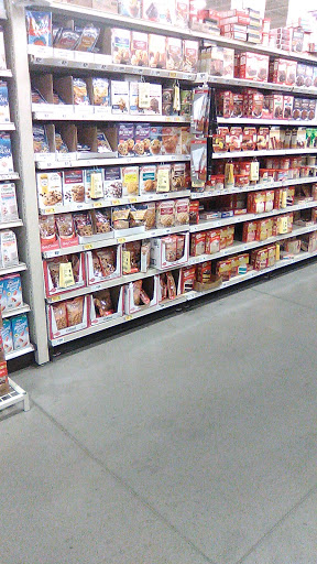 Grocery Store «H-E-B Grocery», reviews and photos, 3590 College St, Beaumont, TX 77701, USA