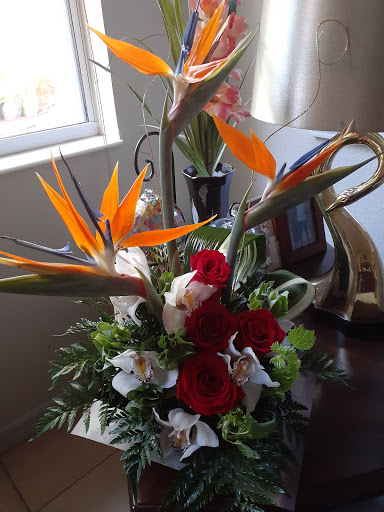 Florist «Market Garden Floral Co», reviews and photos, 1418 N Semoran Blvd #130, Orlando, FL 32807, USA