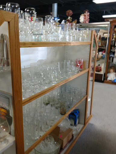 Thrift Store «Freedom Treasures Resale Store», reviews and photos, 7570 Cooley Lake Rd, Waterford Twp, MI 48327, USA