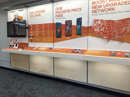 Telecommunications Service Provider «Boost Mobile Store», reviews and photos, 2613 Central Ave, Charlotte, NC 28205, USA