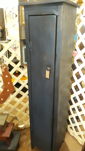 Consignment Shop «Gallery 265 Inc Resale Estate Furniture and Consignment», reviews and photos, 265 N US Hwy 17 92, Longwood, FL 32750, USA