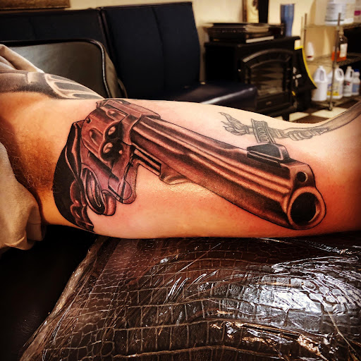 Tattoo Shop «RockStar Hair and Tattoo Shop», reviews and photos, 6326 Market St, Wilmington, NC 28405, USA