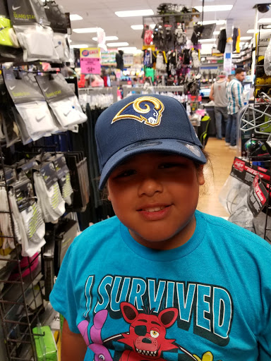 Sporting Goods Store «Big 5 Sporting Goods - Monterey Park», reviews and photos, 2062 S Atlantic Blvd, Monterey Park, CA 91754, USA