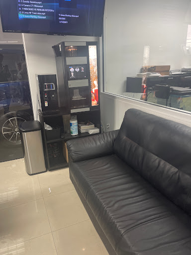 Used Car Dealer «Rhino Auto Sales Corp», reviews and photos, 2315 NW 97th Ave, Doral, FL 33172, USA