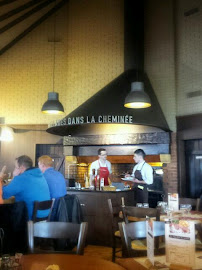 Atmosphère du Restaurant de grillades à la française Courtepaille à Brie-Comte-Robert - n°12