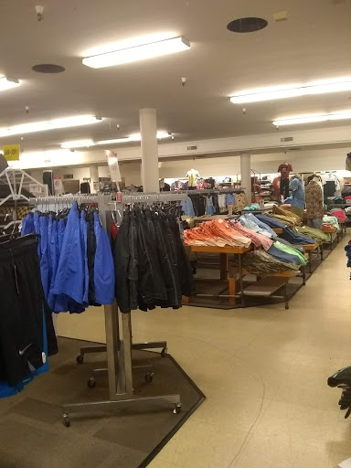 Department Store «JCPenney», reviews and photos, 6420 Pacific Blvd, Huntington Park, CA 90255, USA